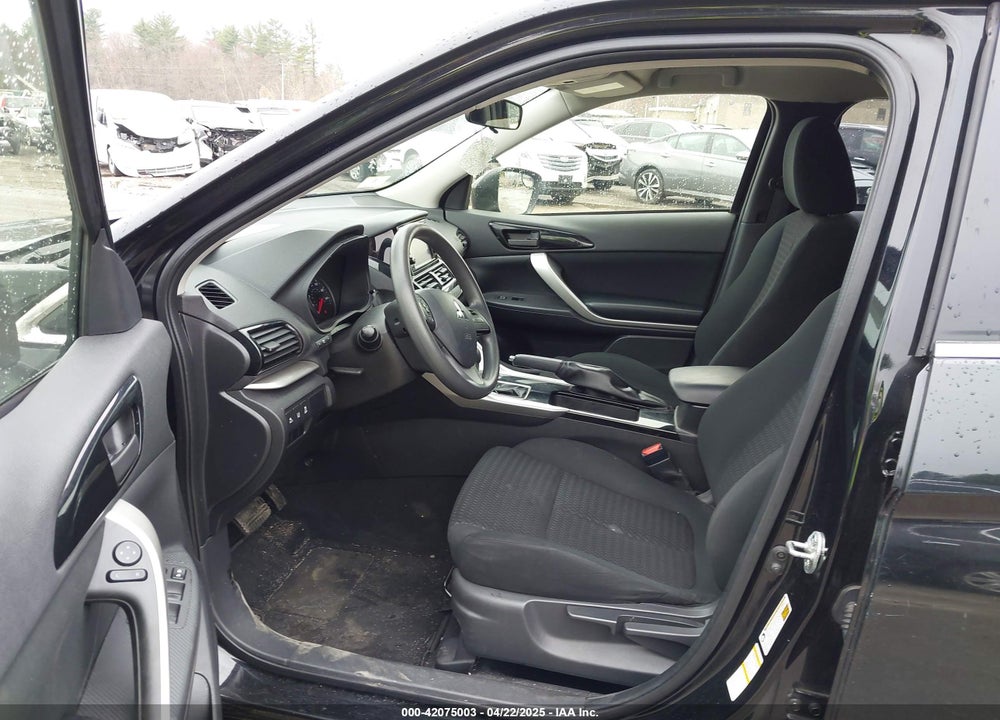 2022 MITSUBISHI ECLIPSE CROSS VIN: JA4ATUAAXNZ030307