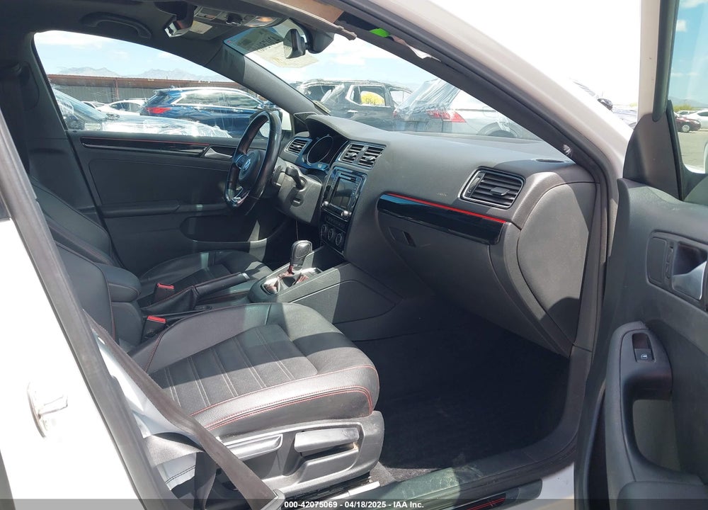 2018 VOLKSWAGEN JETTA VIN: 3VW4T7AJ3JM217062