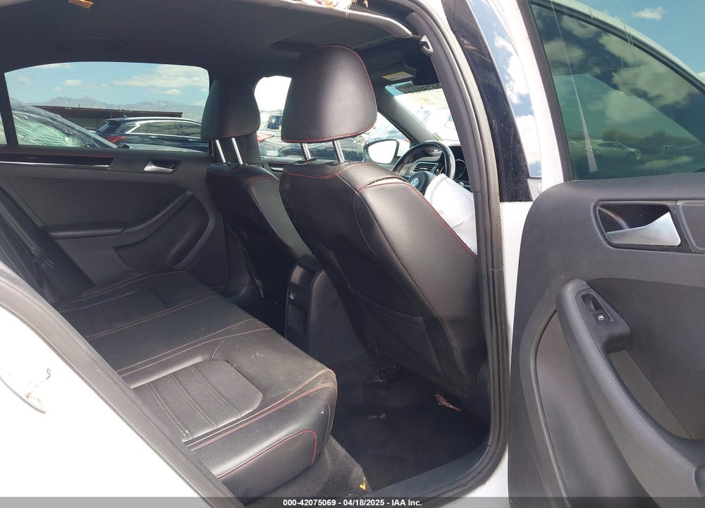 2018 VOLKSWAGEN JETTA VIN: 3VW4T7AJ3JM217062