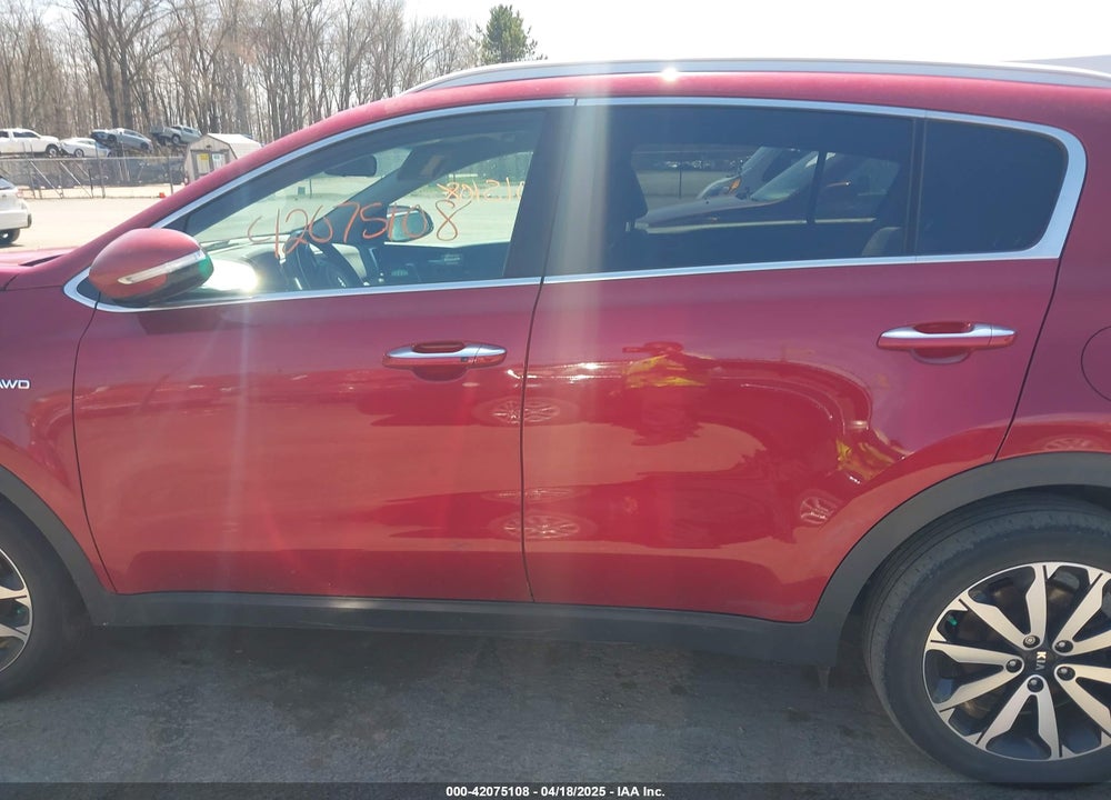 2018 KIA SPORTAGE EX VIN: KNDPNCAC8J7447095