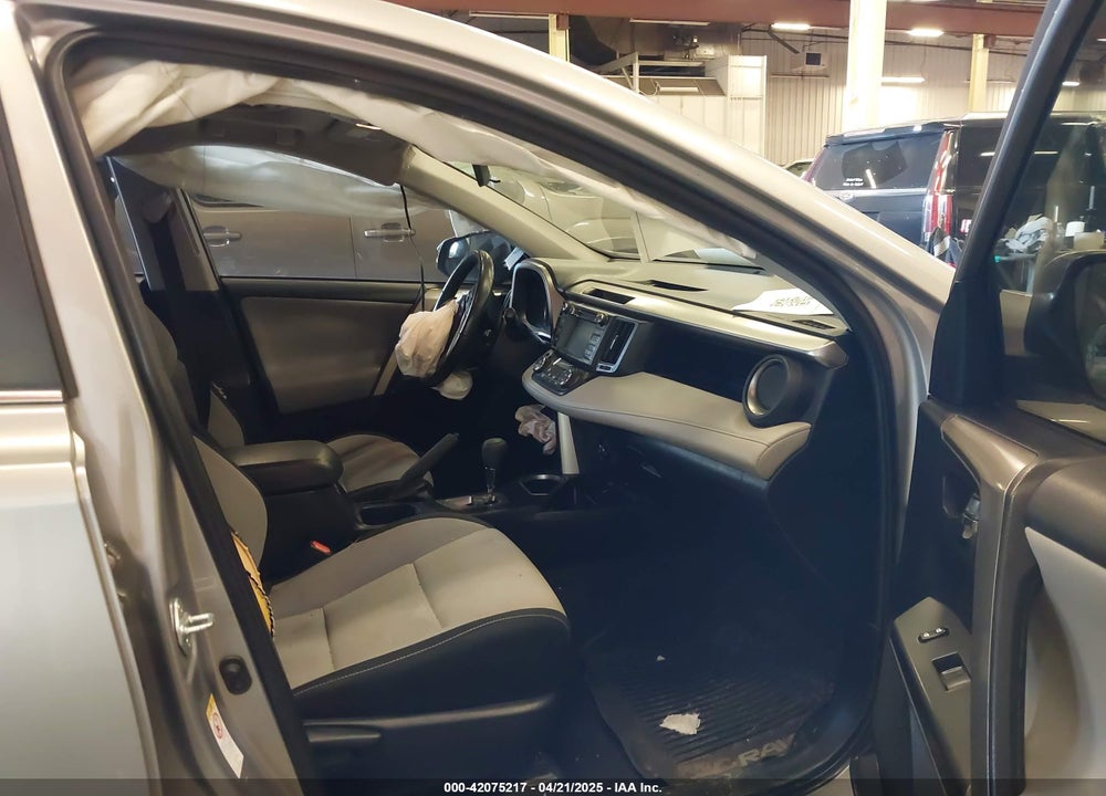 2017 TOYOTA RAV4 HYBRID XLE VIN: JTMRJREV6HD146047