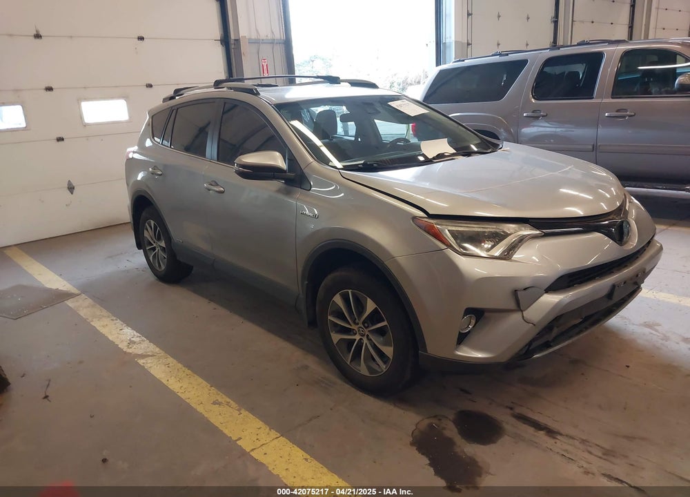 2017 TOYOTA RAV4 HYBRID XLE VIN: JTMRJREV6HD146047
