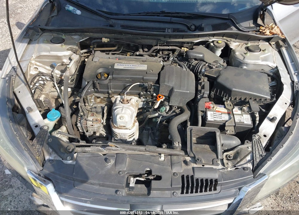 2013 HONDA ACCORD VIN: 1HGCR2F30DA102805