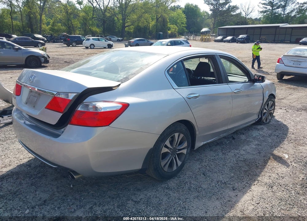 2013 HONDA ACCORD VIN: 1HGCR2F30DA102805