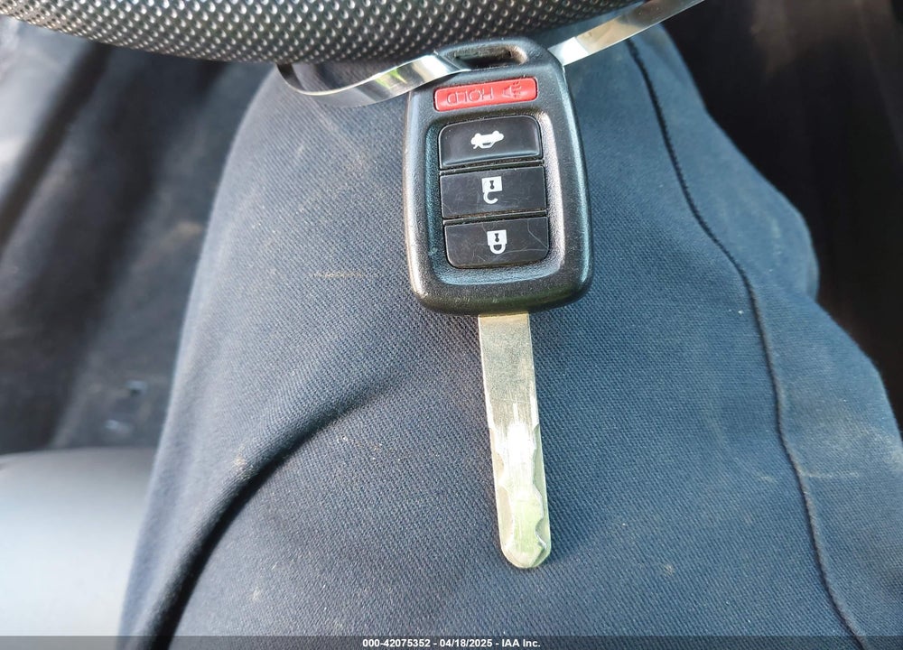 2018 HONDA CIVIC LX VIN: 2HGFC2F50JH597875