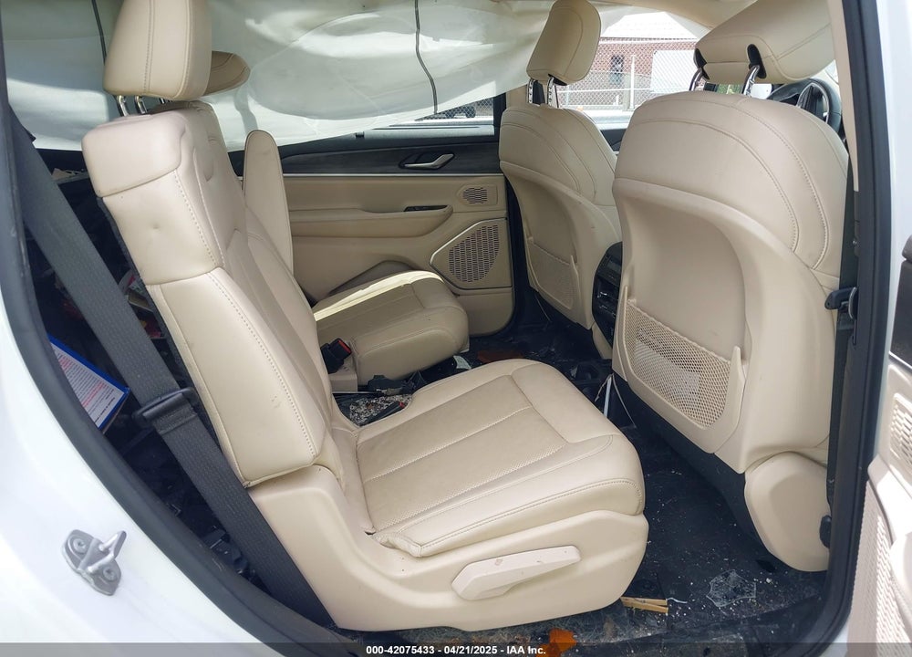 2021 JEEP GRAND CHEROKEE L VIN: 1C4RJKBG4M8136830