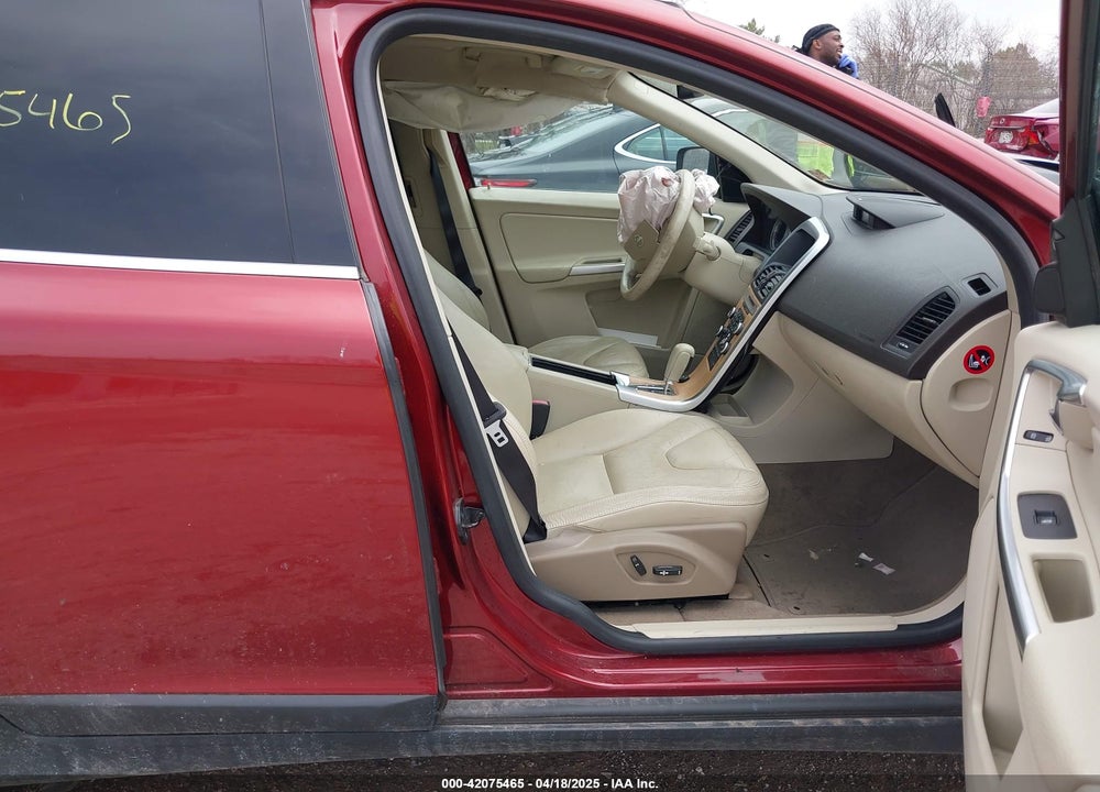2010 VOLVO XC60 VIN: YV4992DZ3A2030792