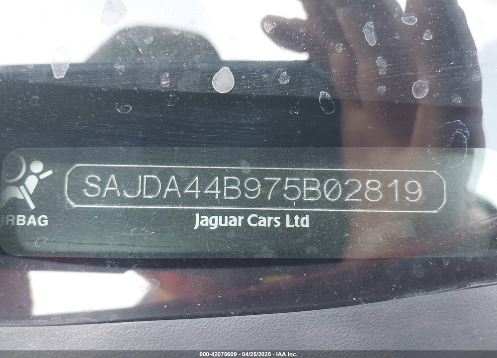 2007 JAGUAR XK VIN: SAJDA44B975B02819