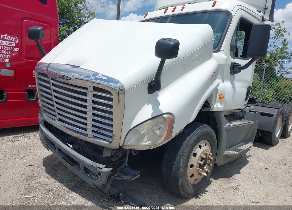 2015 FREIGHTLINER CASCADIA 125 --- VIN: 1FUGGED5XFLGC1886
