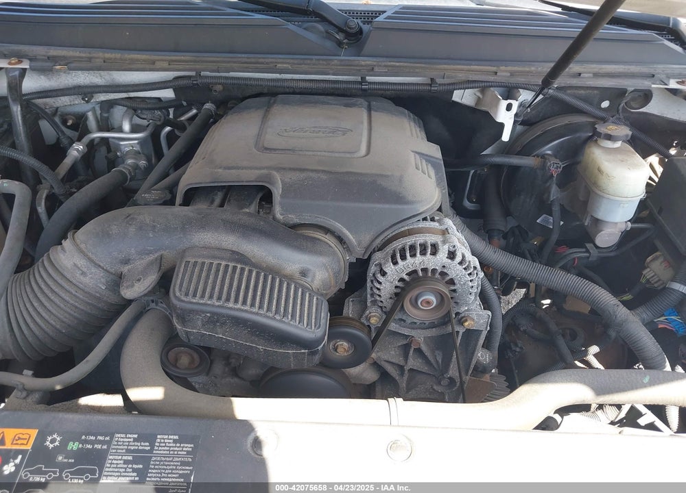 2014 CHEVROLET SUBURBAN 1500 VIN: 1GNSKJE76ER222678