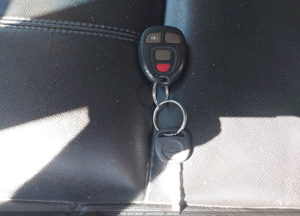 2014 CHEVROLET SUBURBAN 1500 VIN: 1GNSKJE76ER222678