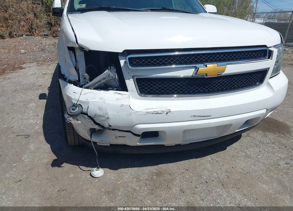 2014 CHEVROLET SUBURBAN 1500 VIN: 1GNSKJE76ER222678