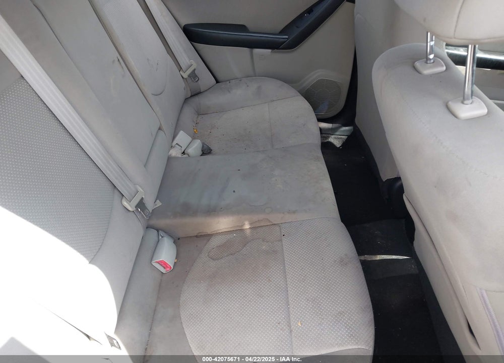 2011 KIA FORTE EX VIN: KNAFU4A29B5354088