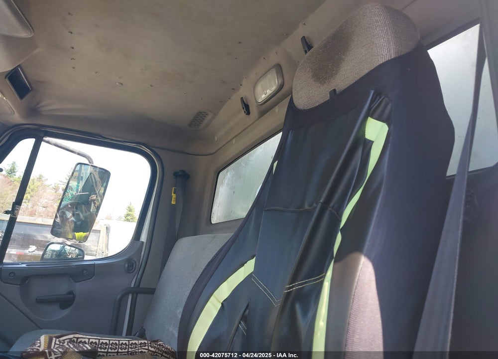 2017 FREIGHTLINER M2 106 VIN: 3ALACWDT3HDHV2482