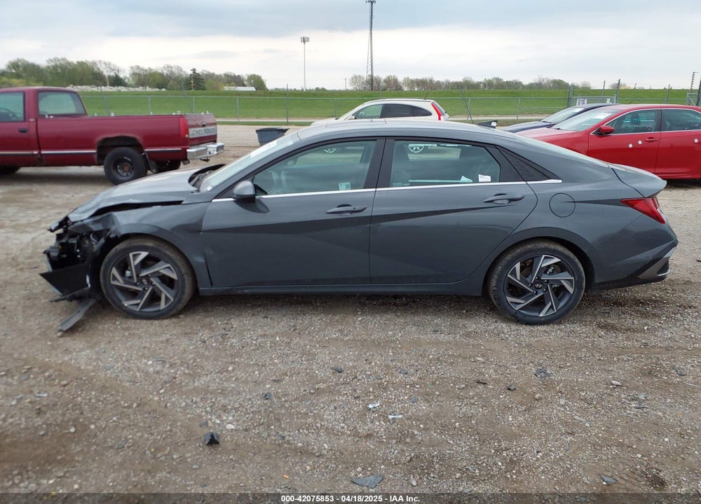 2025 HYUNDAI ELANTRA SEL CONVENIENCE VIN: KMHLS4DG3SU900310