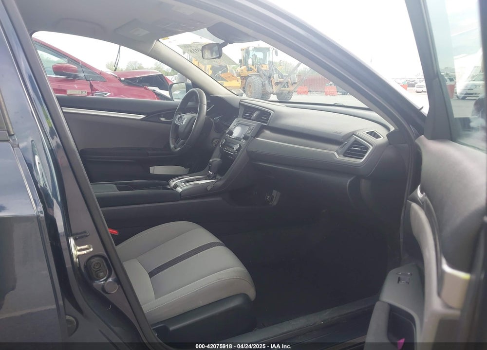 2019 HONDA CIVIC LX VIN: 19XFC2F66KE014892
