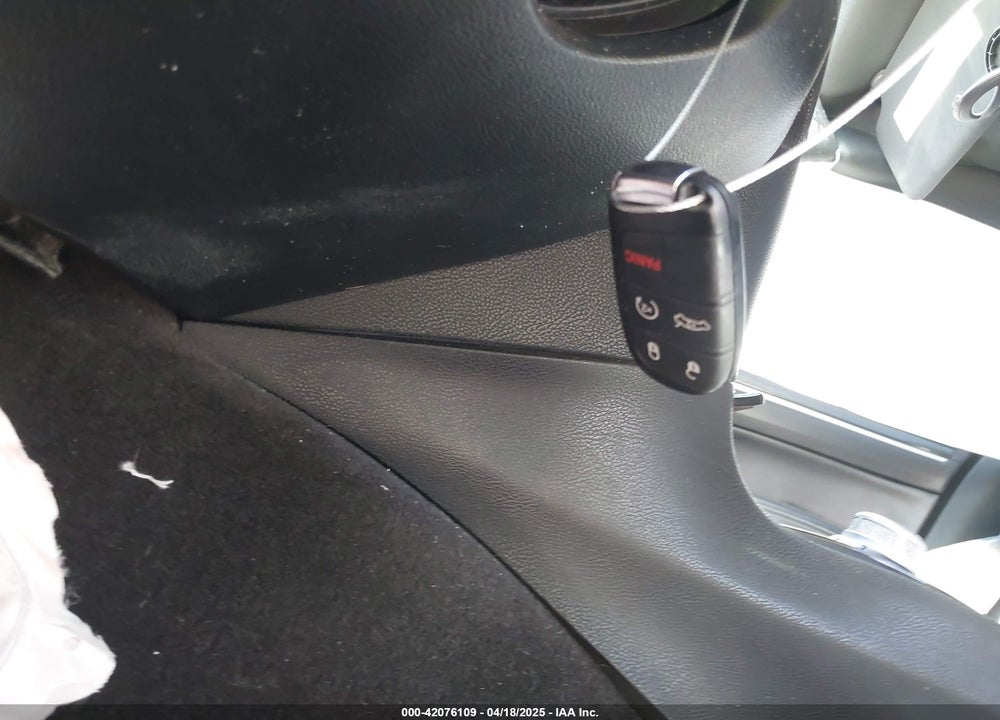2018 CHRYSLER 300 VIN: 2C3CCABG2JH240298