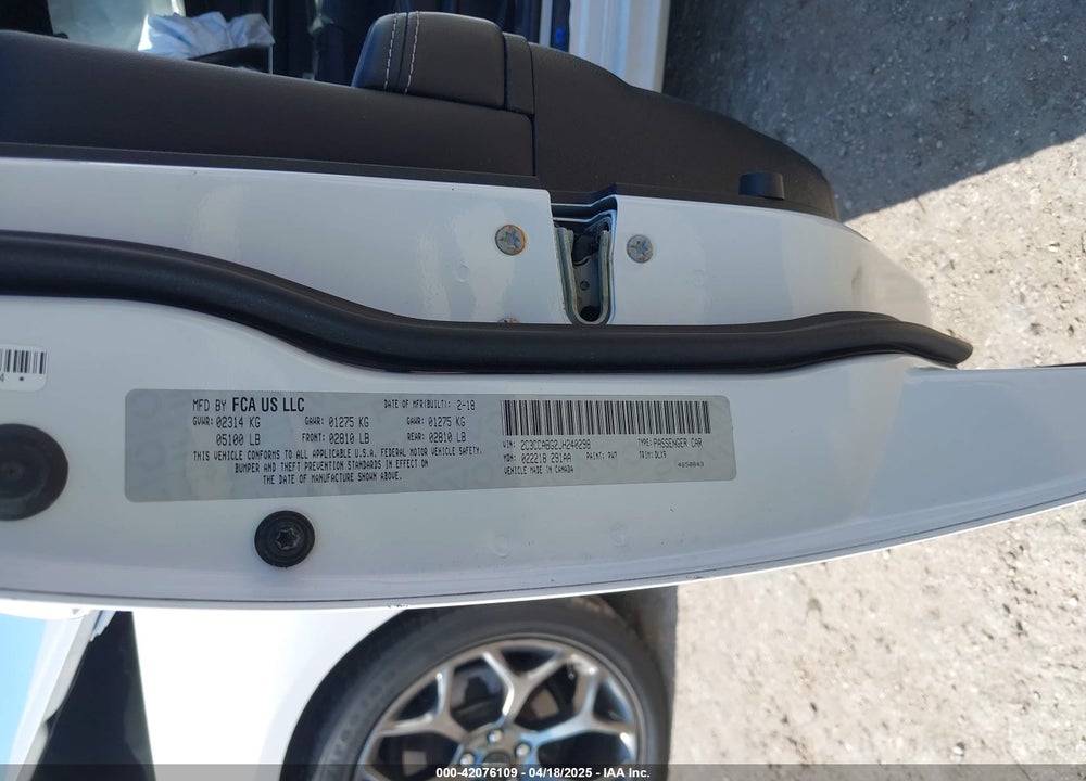 2018 CHRYSLER 300 VIN: 2C3CCABG2JH240298
