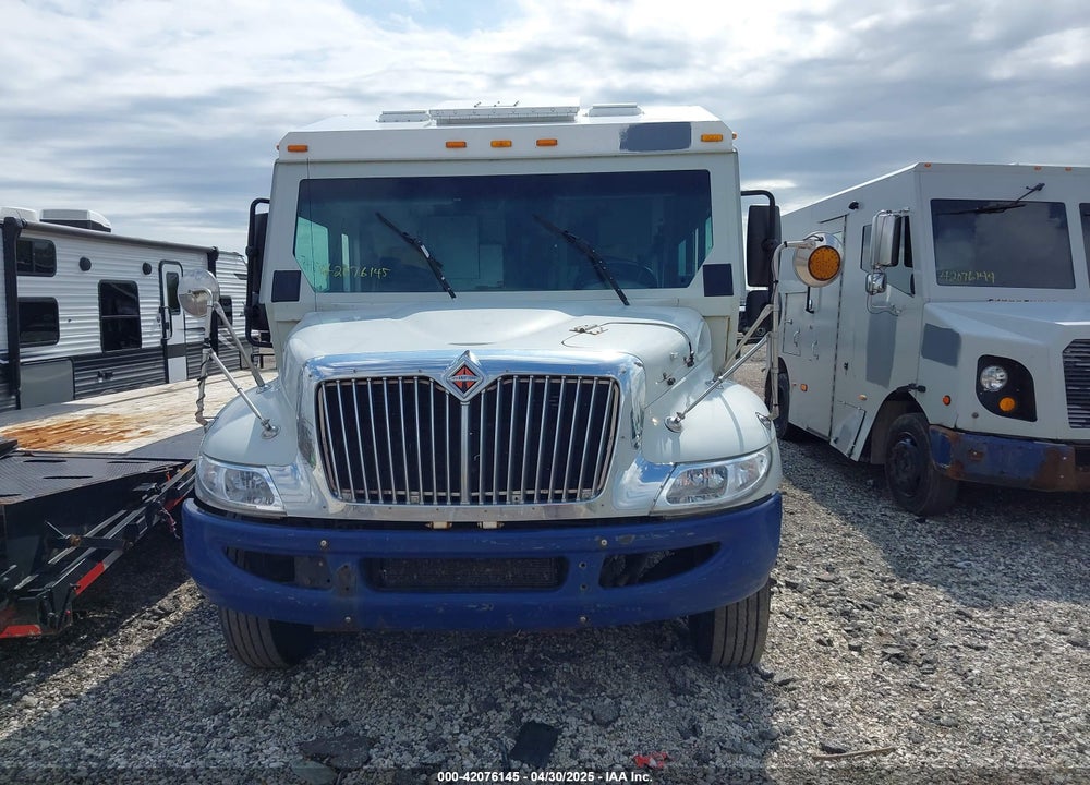 2011 INTERNATIONAL 4000 4300 LP VIN: 1HTMNAAM0BJ393802
