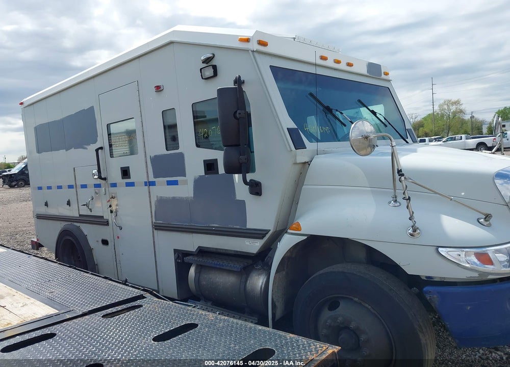 2011 INTERNATIONAL 4000 4300 LP VIN: 1HTMNAAM0BJ393802