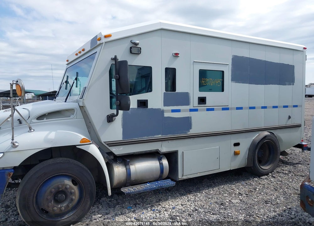 2011 INTERNATIONAL 4000 4300 LP VIN: 1HTMNAAM0BJ393802