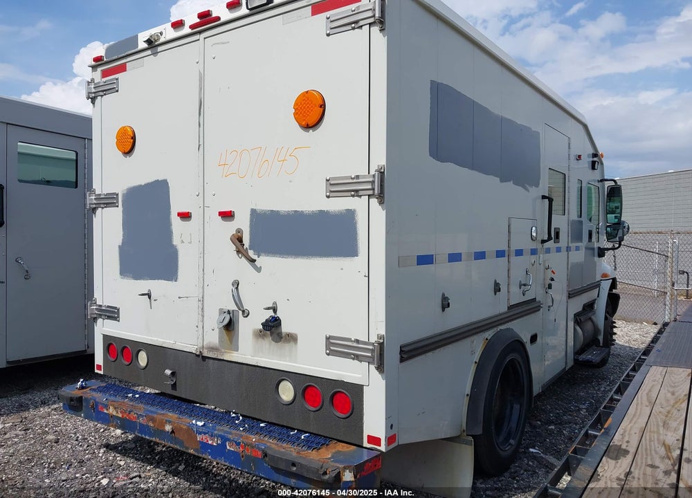 2011 INTERNATIONAL 4000 4300 LP VIN: 1HTMNAAM0BJ393802