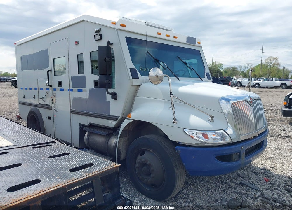 2011 INTERNATIONAL 4000 4300 LP VIN: 1HTMNAAM0BJ393802