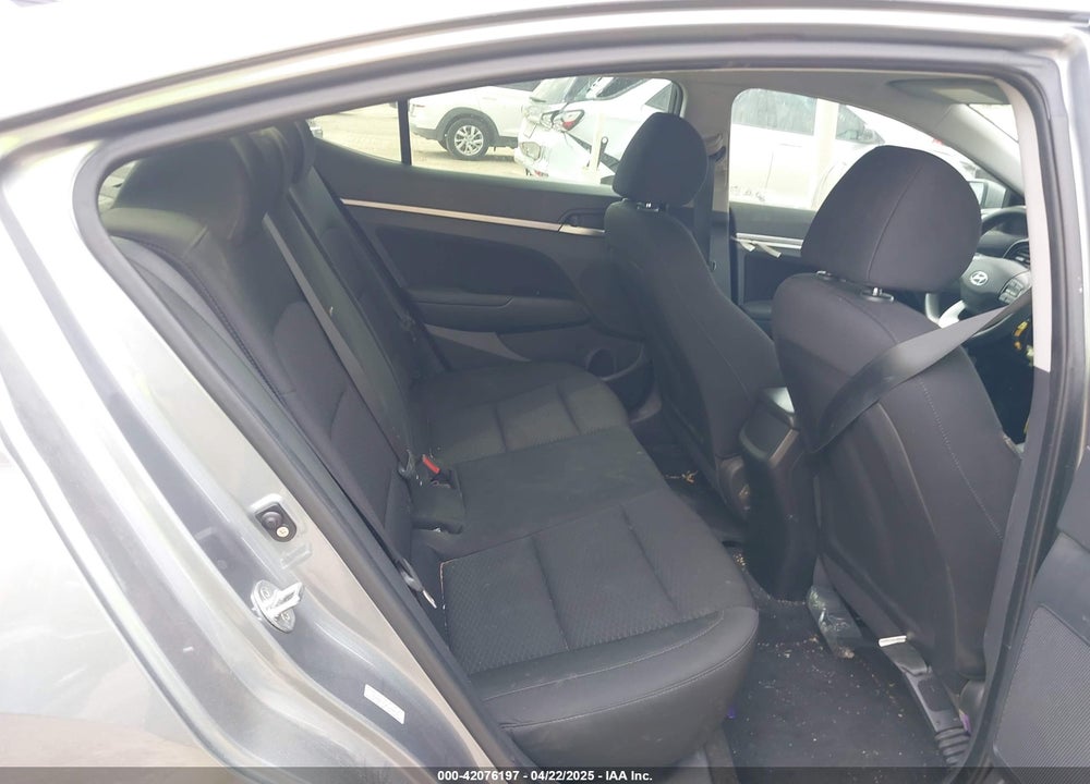 2019 HYUNDAI ELANTRA SEL VIN: KMHD84LF3KU772775