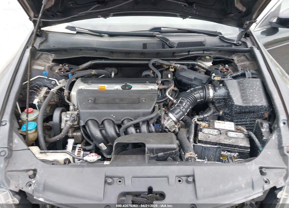 2009 HONDA ACCORD VIN: 1HGCP26889A048808