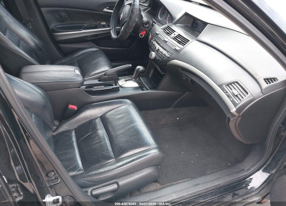 2009 HONDA ACCORD VIN: 1HGCP26889A048808