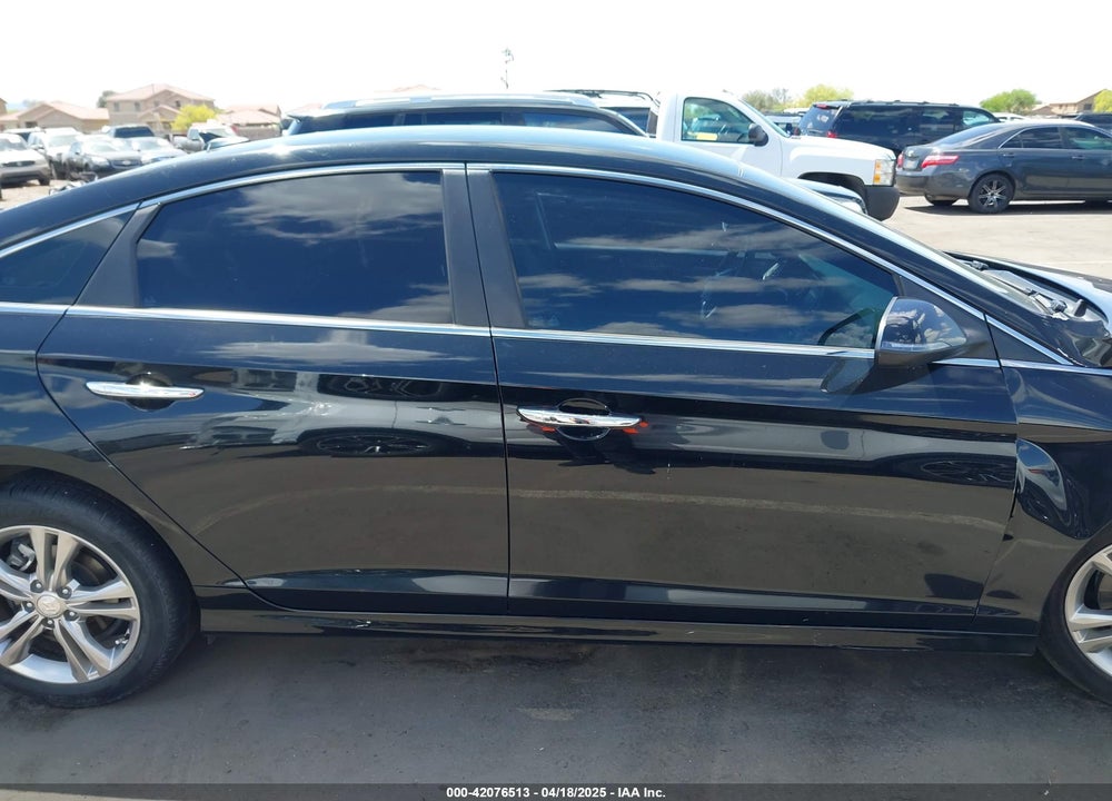 2019 HYUNDAI SONATA VIN: 5NPE34AF8KH739095