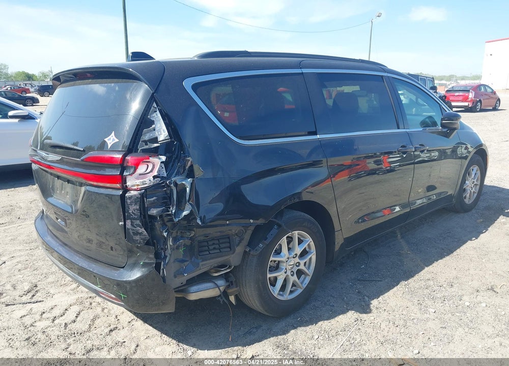 2022 CHRYSLER PACIFICA TOURING L VIN: 2C4RC1BG8NR114016