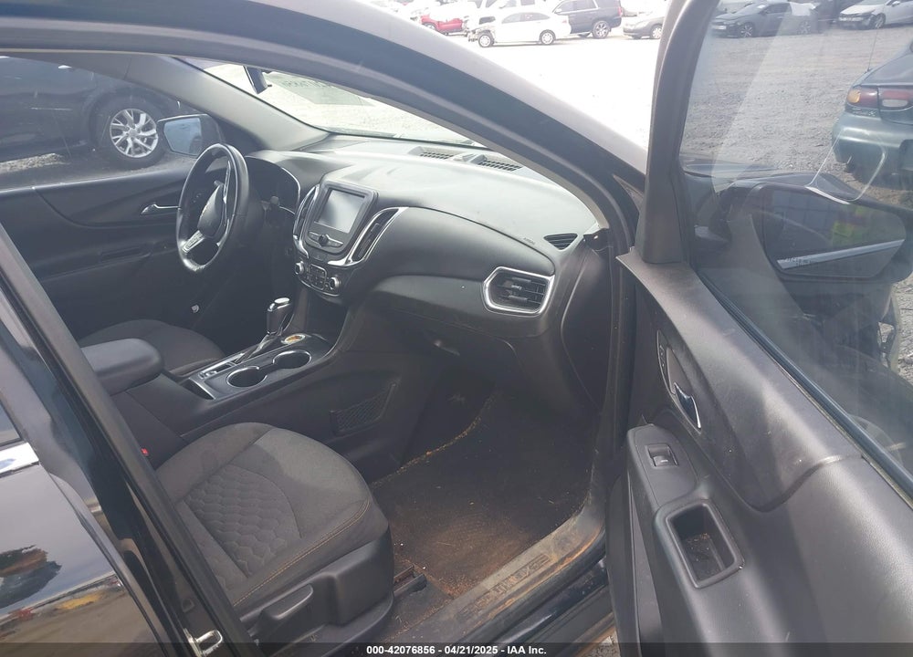 2018 CHEVROLET EQUINOX VIN: 2GNAXJEV5J6175676