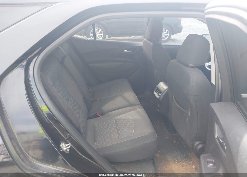 2018 CHEVROLET EQUINOX VIN: 2GNAXJEV5J6175676