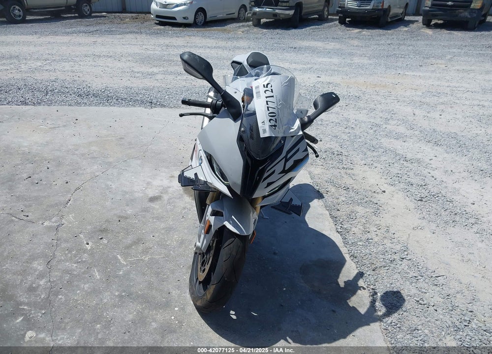 2024 BMW S 1000 RR VIN: WB10E630XR6K40521