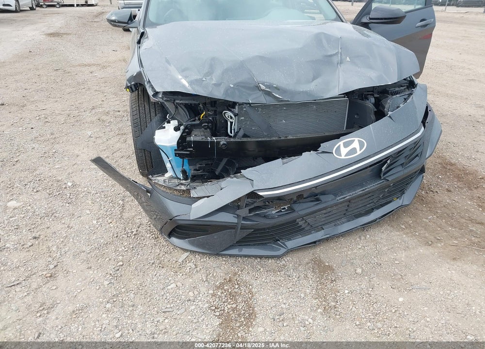 2025 HYUNDAI ELANTRA SEL SPORT VIN: KMHLM4DG4SU956654