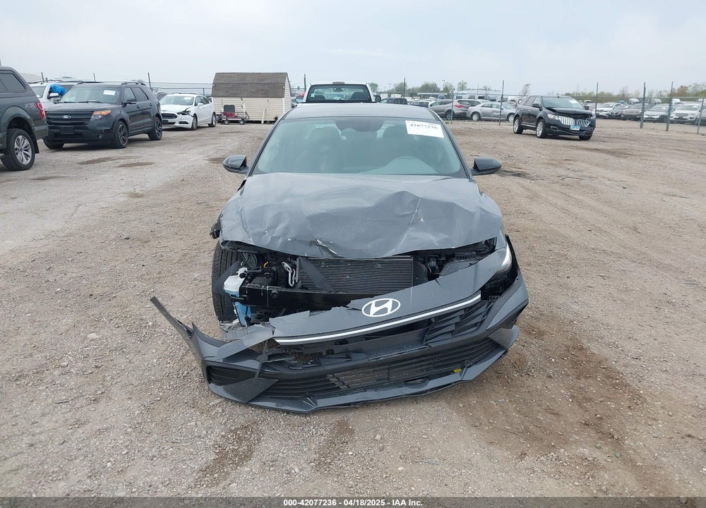 2025 HYUNDAI ELANTRA SEL SPORT VIN: KMHLM4DG4SU956654