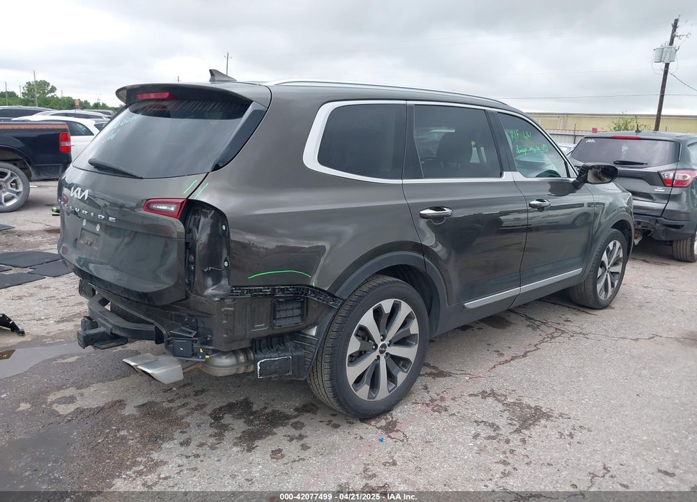 2022 KIA TELLURIDE S VIN: 5XYP64HC3NG256251