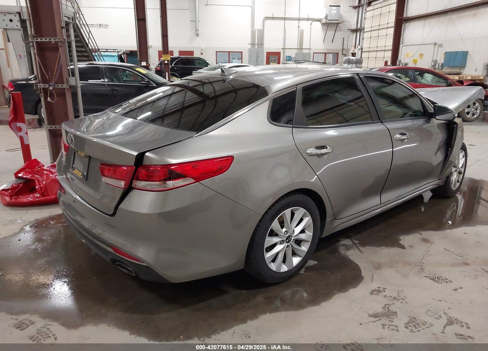2017 KIA OPTIMA VIN: 5XXGT4L32HG167196