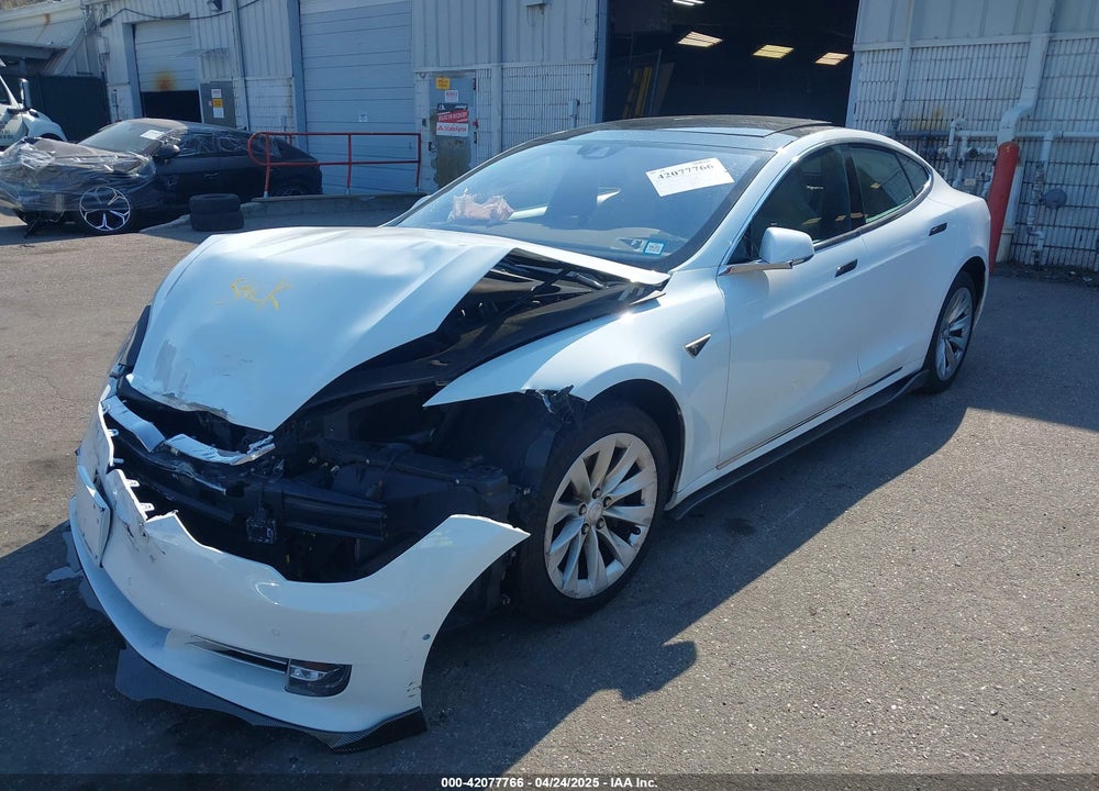 2016 TESLA MODEL S VIN: 5YJSA1E26GF147327