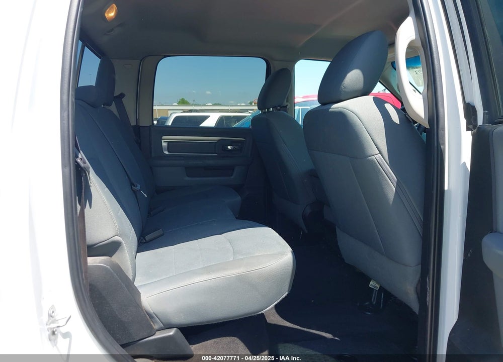 2017 RAM 2500 VIN: 3C6TR5DT0HG724872