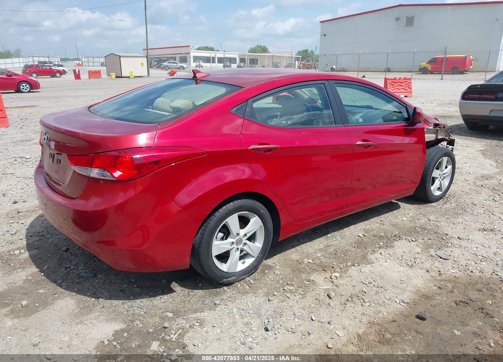 2013 HYUNDAI ELANTRA VIN: KMHDH4AE4DU864636