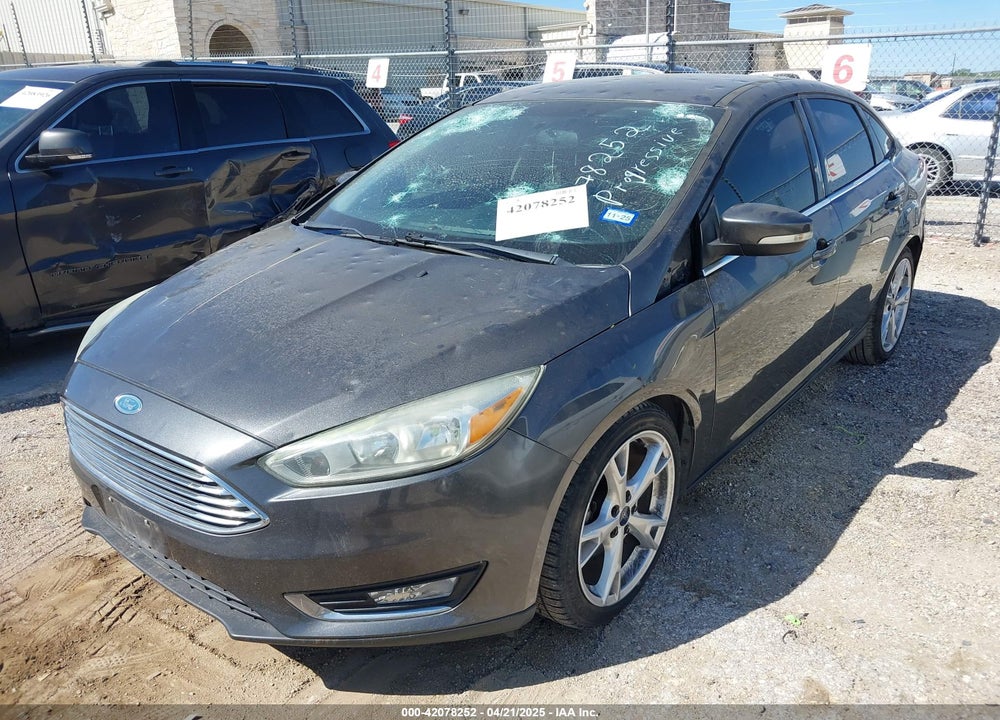 2015 FORD FOCUS VIN: 1FADP3J26FL334044