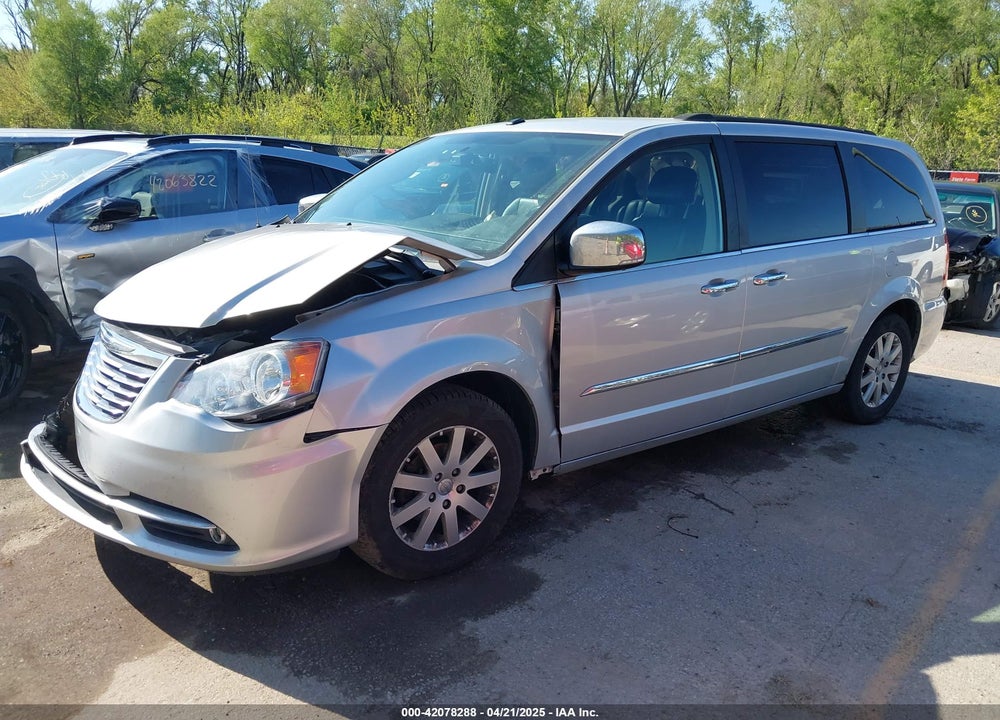 2011 CHRYSLER TOWN & COUNTRY TOURING-L VIN: 2A4RR8DG8BR712567
