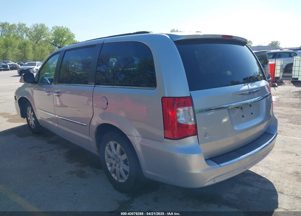 2011 CHRYSLER TOWN & COUNTRY TOURING-L VIN: 2A4RR8DG8BR712567