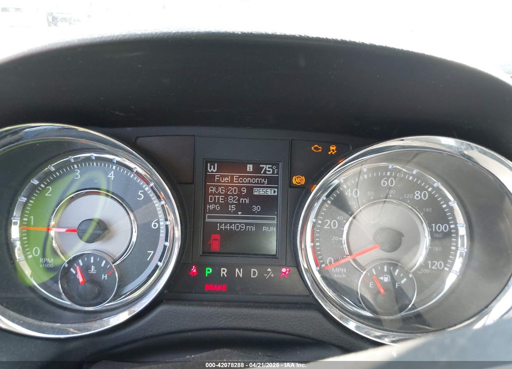 2011 CHRYSLER TOWN & COUNTRY TOURING-L VIN: 2A4RR8DG8BR712567