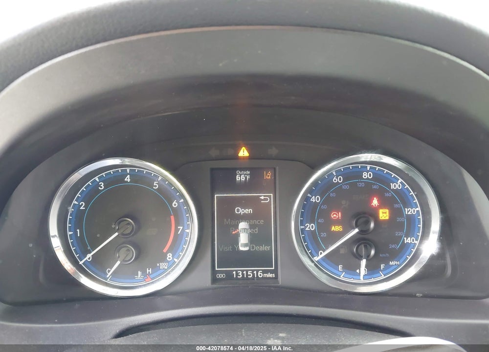 2018 TOYOTA COROLLA VIN: 5YFBURHE3JP800705
