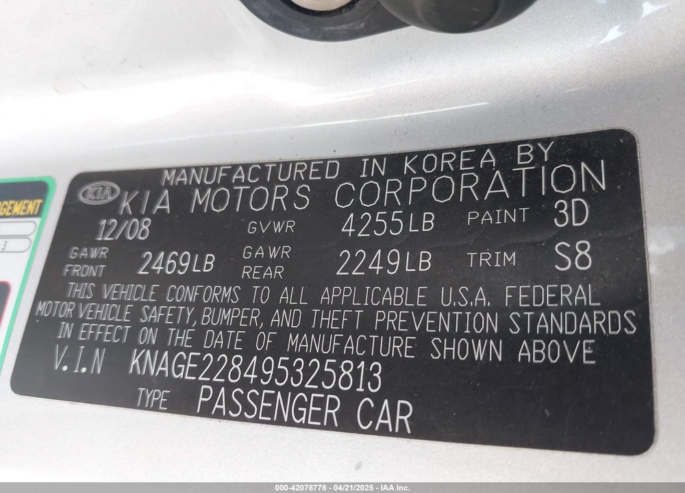 2009 KIA OPTIMA VIN: KNAGE228495325813