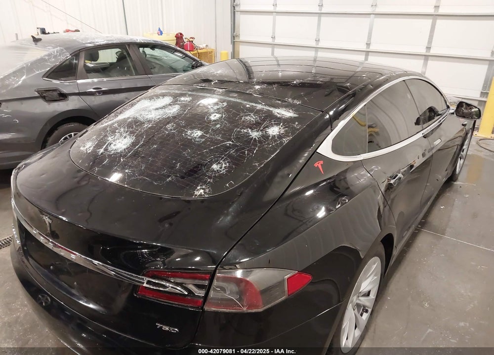 2018 TESLA MODEL S 100D/75D/P100D VIN: 5YJSA1E2XJF248751