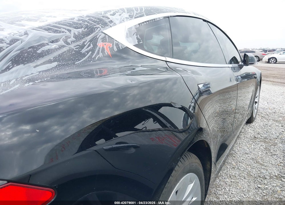 2018 TESLA MODEL S 100D/75D/P100D VIN: 5YJSA1E2XJF248751